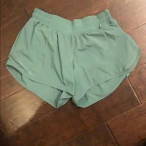 Lululemon hotty hot shorts
